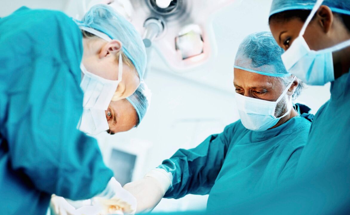 Quá trình làm to dương vật của bác sĩ phẫu thuật